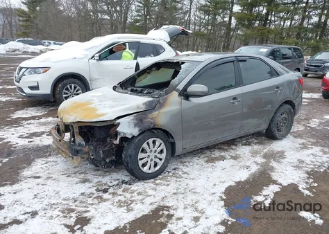 2011 Kia Forte Ex z USA, uszkodzony, nr VIN KNAFU4A2XB5373734